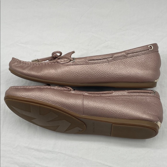 NWOB. MICHAEL Michael Kors 10M Sutton Leather Moccasins. - Picture 15 of 16